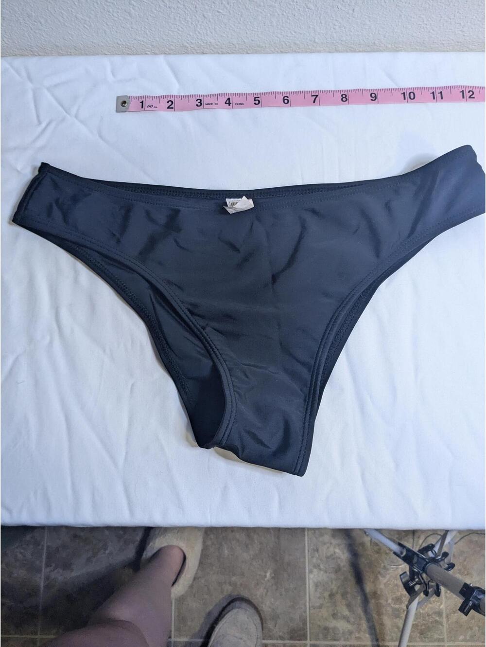 Comfort Fit Women's Bikini Swim Bottoms Black Size Medium